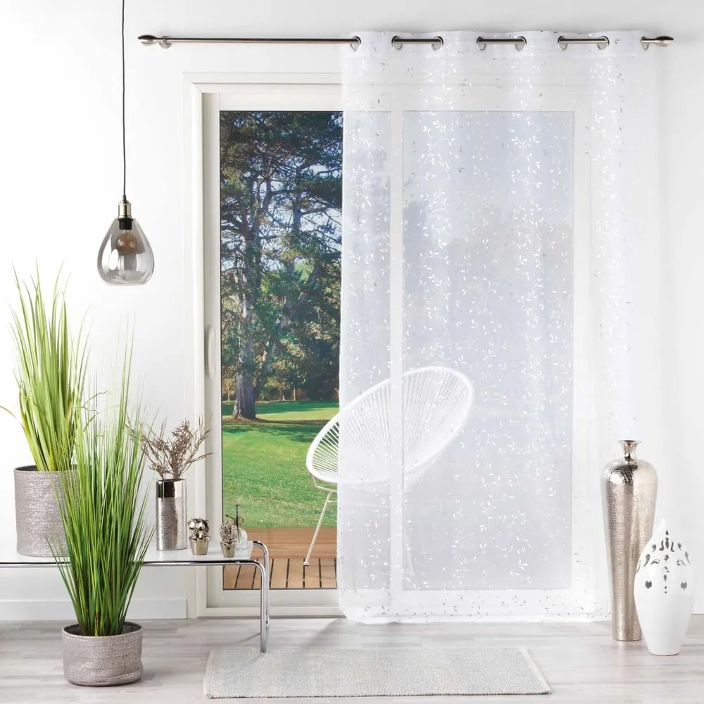Firanka z woalu w biało-srebrnym kolorze 140x240 cm Floressia – douceur d'intérieur