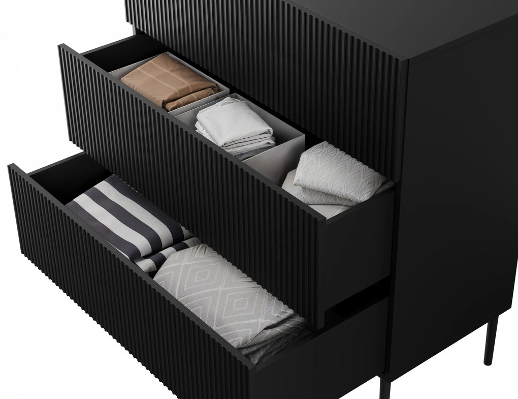 Komoda Nicole 100 cm z szufladami z ryflowanym frontem - czarny mat / czarne nóżki