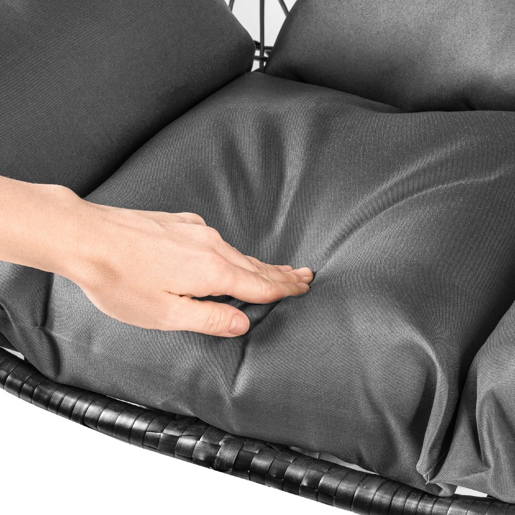 Czarne wiszące krzesło KOKON bez stojaka, szara poduszka