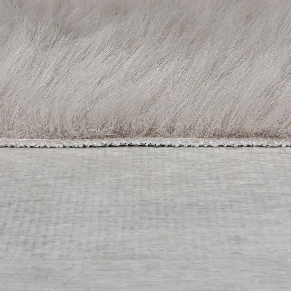 Brązowa syntetyczna skóra 80x150 cm Alpine Faux Fur – Flair Rugs