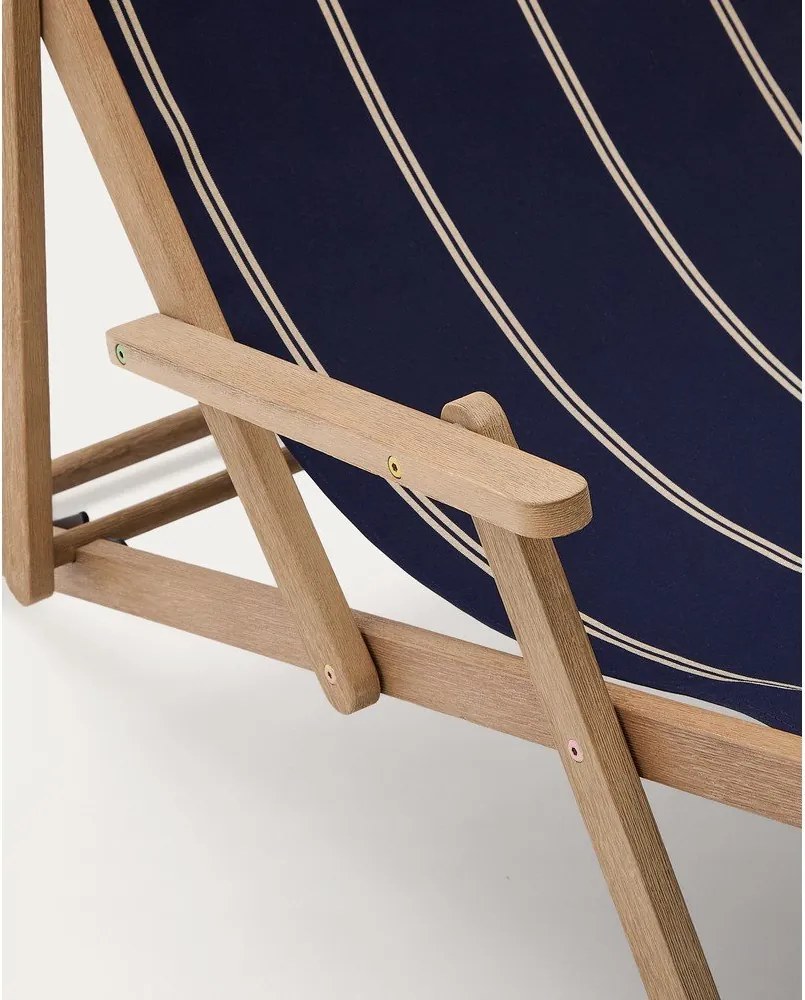 Niebieski drewniany leżak ogrodowy Vilara – Kave Home