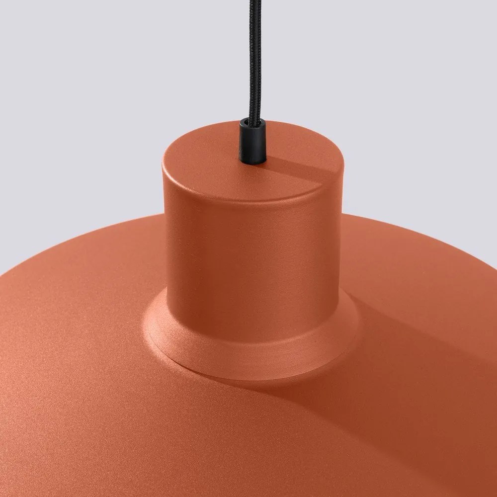 Pomarańczowa lampa wisząca z metalowym kloszem Vito – Sollux