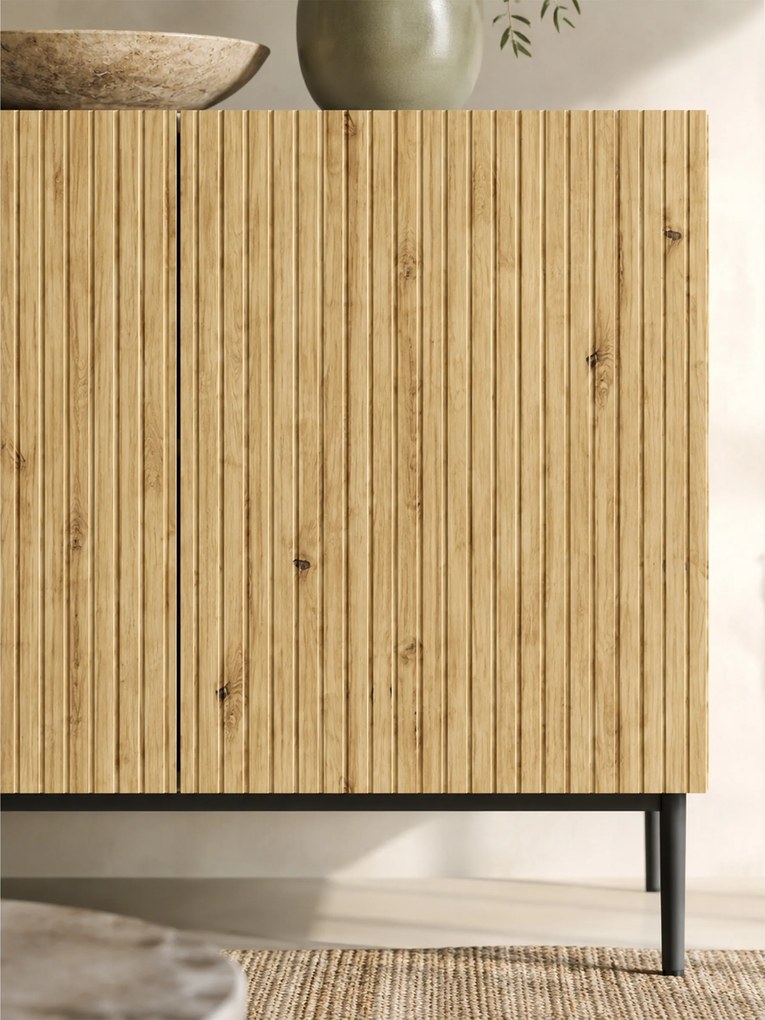 Komoda Nicole 200 cm czterodrzwiowa - biały / dąb artisan / czarne nóżki