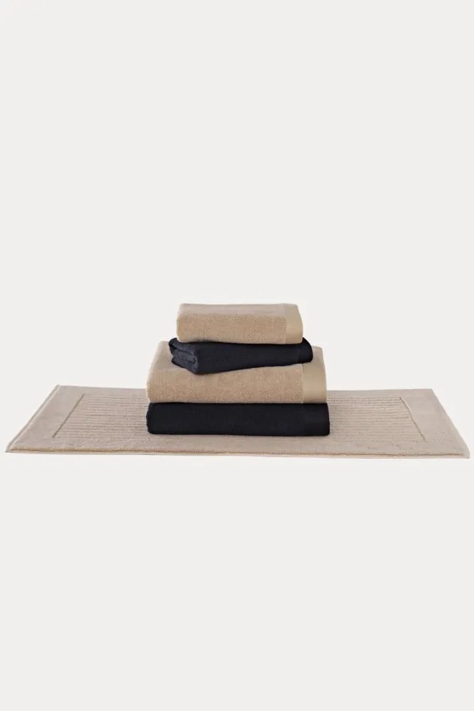 Zestaw promocyjny ręczników LORD + dywanik łazienkowy LOFT Beżowy / Ciemnoniebieski