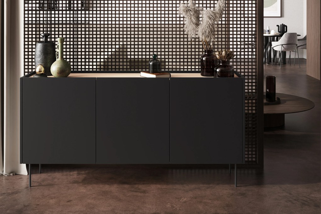 Komoda Desin 170 cm trzydrzwiowa - czarny mat / dąb nagano