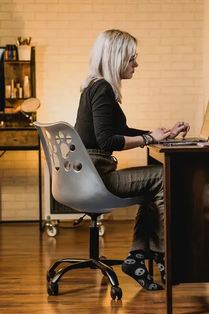 Szaro-czarne krzesło obrotowe do komputera D9-D64