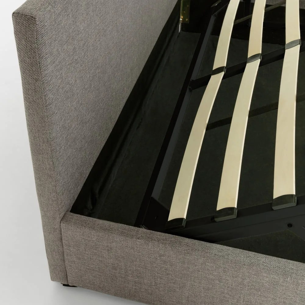 Szare tapicerowane łóżko dwuosobowe ze schowkiem i stelażem 180x200 cm Nahiri – Kave Home