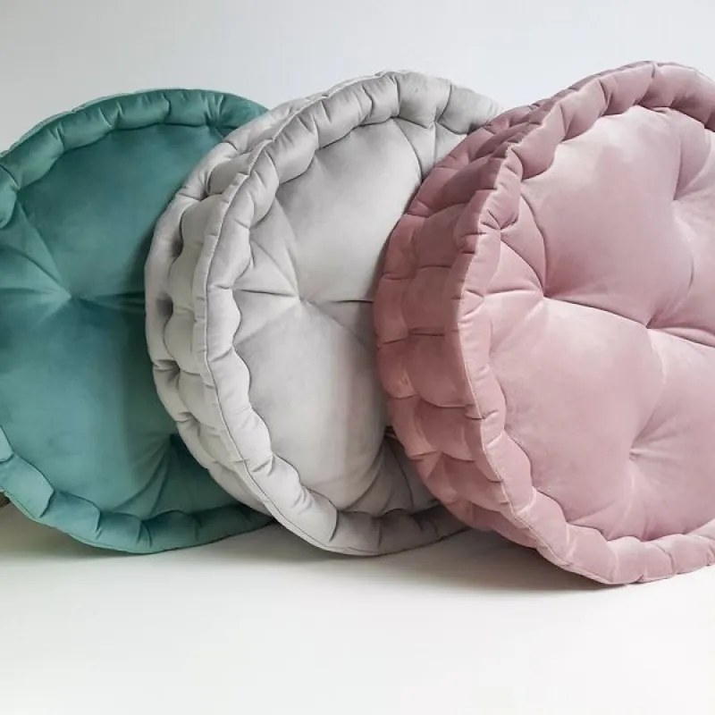 Pikowana pufa dekoracyjna z weluru