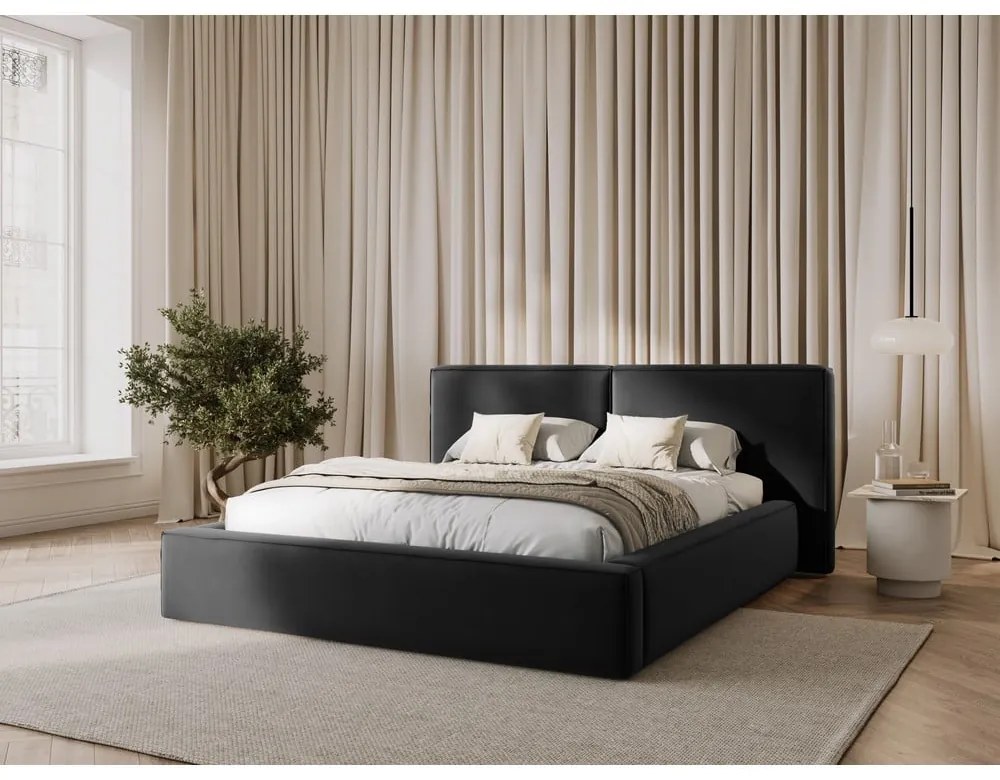 Ciemnoszare aksamitne tapicerowane łóżko dwuosobowe ze schowkiem i stelażem 180x200 cm Arendal – Cosmopolitan Design