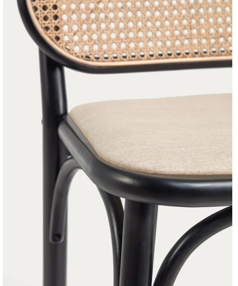 Czarny hoker z litego drewna wiązu (wysokość siedziska 65 cm) Doriane – Kave Home