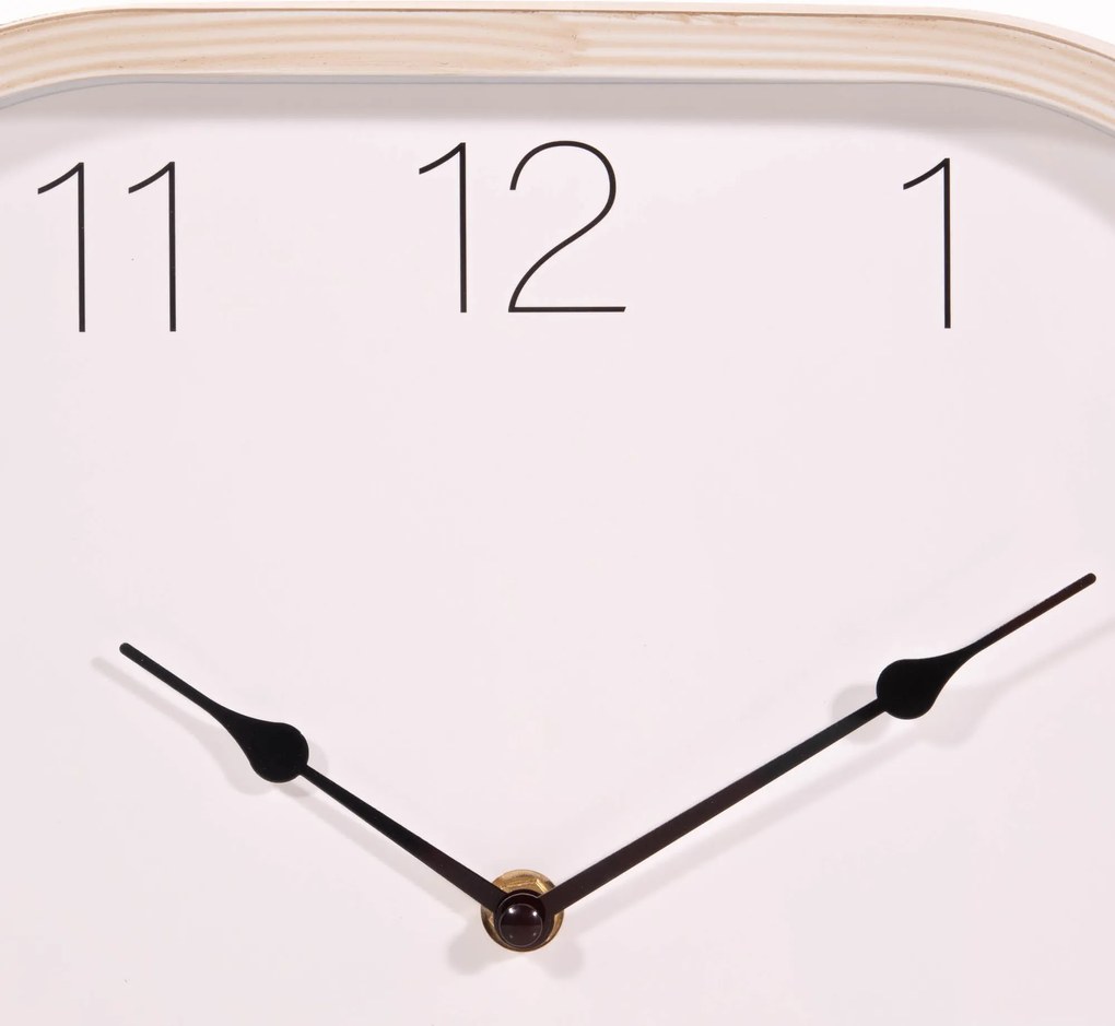 Zegar z ramką z imitacji drewna