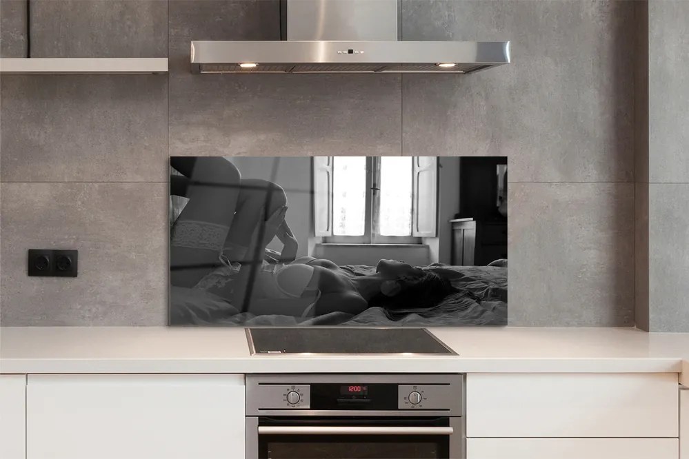 Panel szklany do Kuchni Kobieta przy Oknie