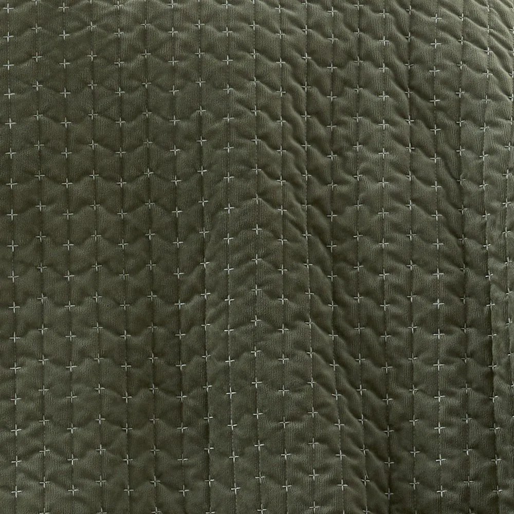 Zielona aksamitna narzuta pikowana 240x260 cm Attica Velvet Embroidered – Bianca