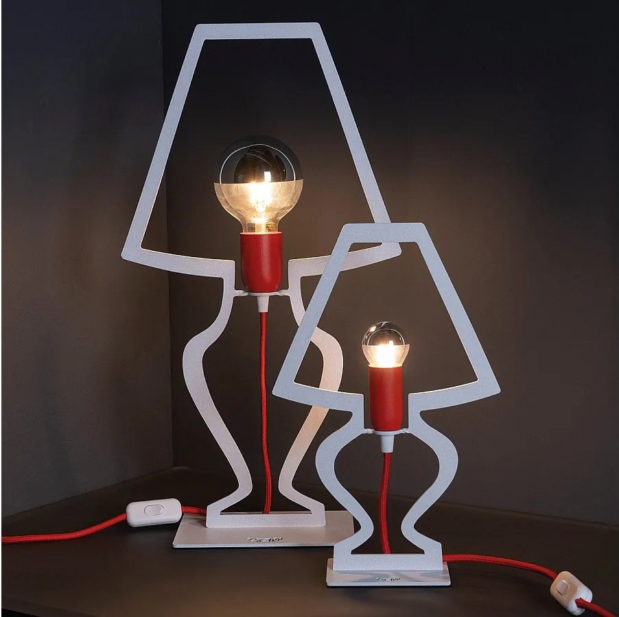 Duża lampa stołowa Silhouette 30x54 cm ze stylizowanego żelaza Nowoczesny, oniryczny design Gniazdo E27 Wyprodukowano we Włoszech Biały