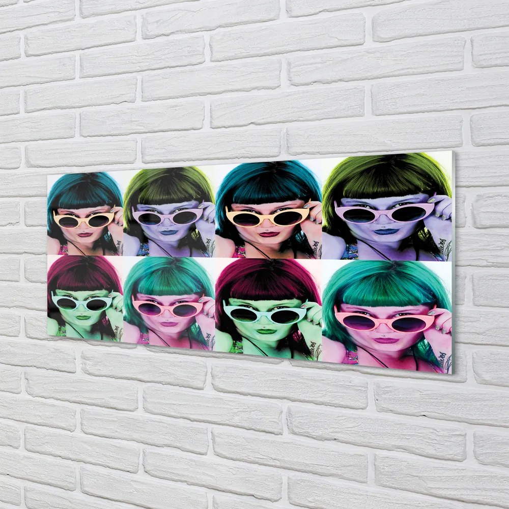 Szklany Panel Kobieta w Okularach i Kolorowych Włosach