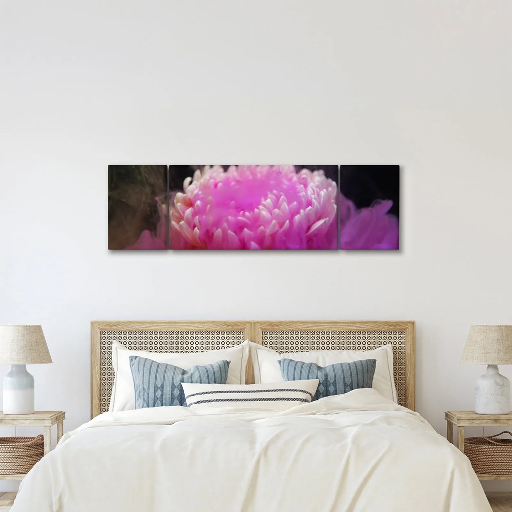 Obraz kwiatu w różowym dymie (170x50 cm)