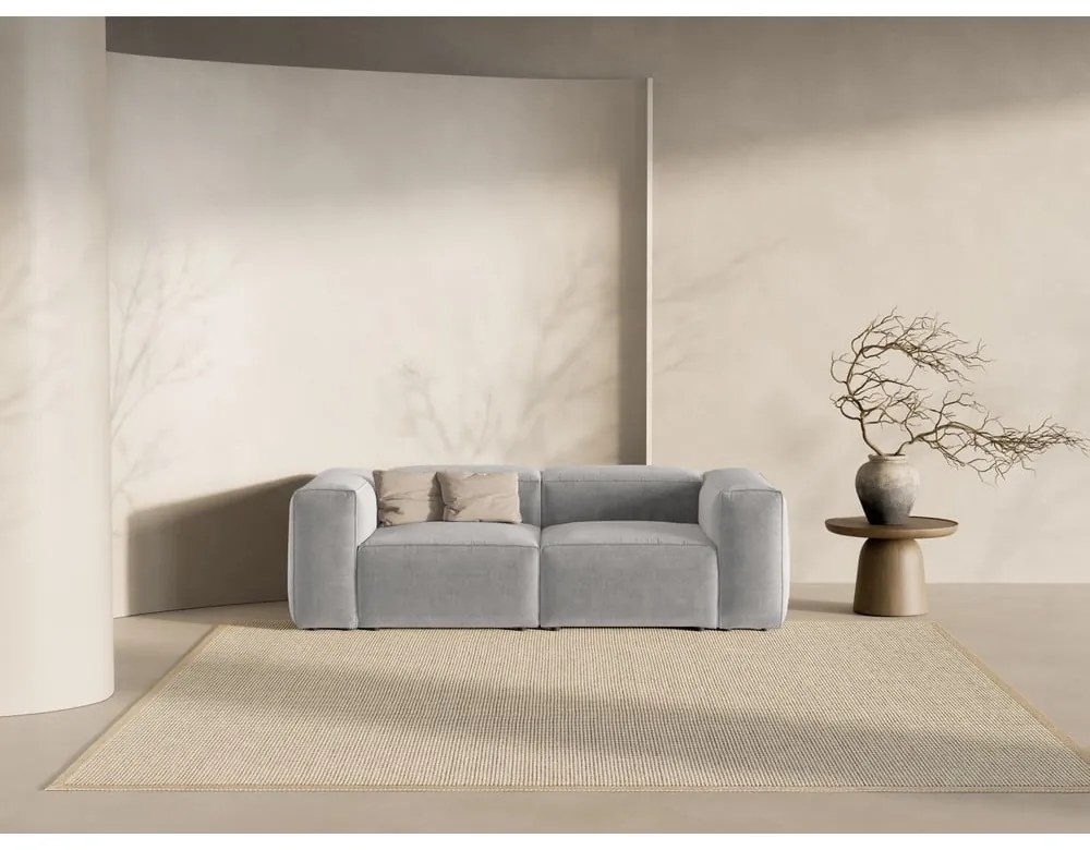 Jasnoszara sofa 224 cm Bergamo – Cosmopolitan Design