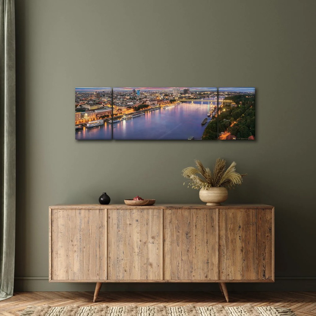Obraz nocnego miasta Bratysławy z rzeką (170x50 cm)
