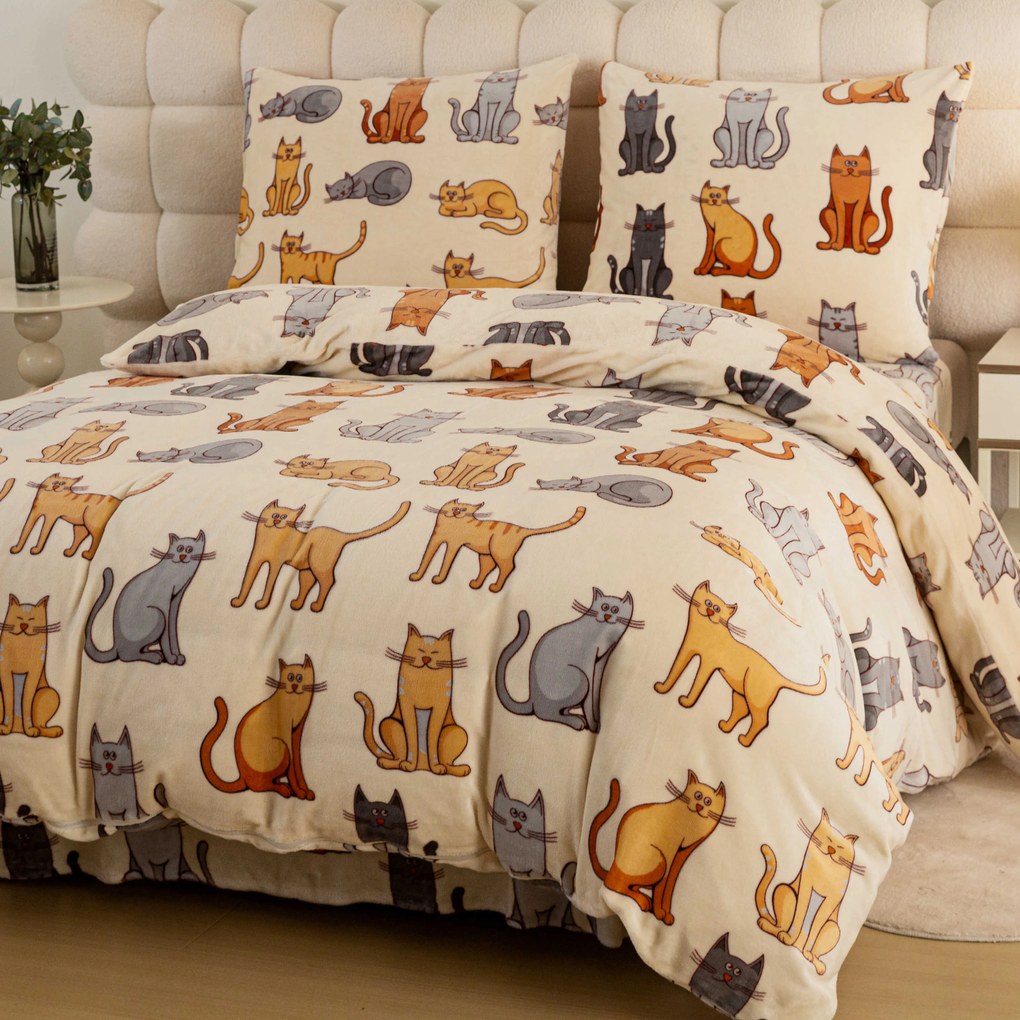 PrzytulneMieszkanie.pl PrzytulneMieszkanie.pl Pościel z mikropluszu COLORED CATS w kolorze kremowym Rozmiar pościeli: 70 x 90 cm | 140 x 220 cm