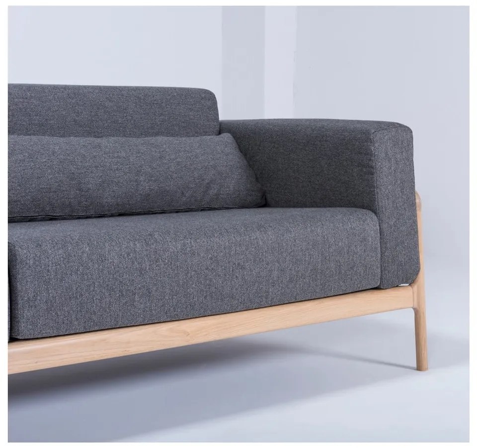 Ciemnoszara sofa z konstrukcją z drewna dębowego Gazzda Fawn, 240 cm