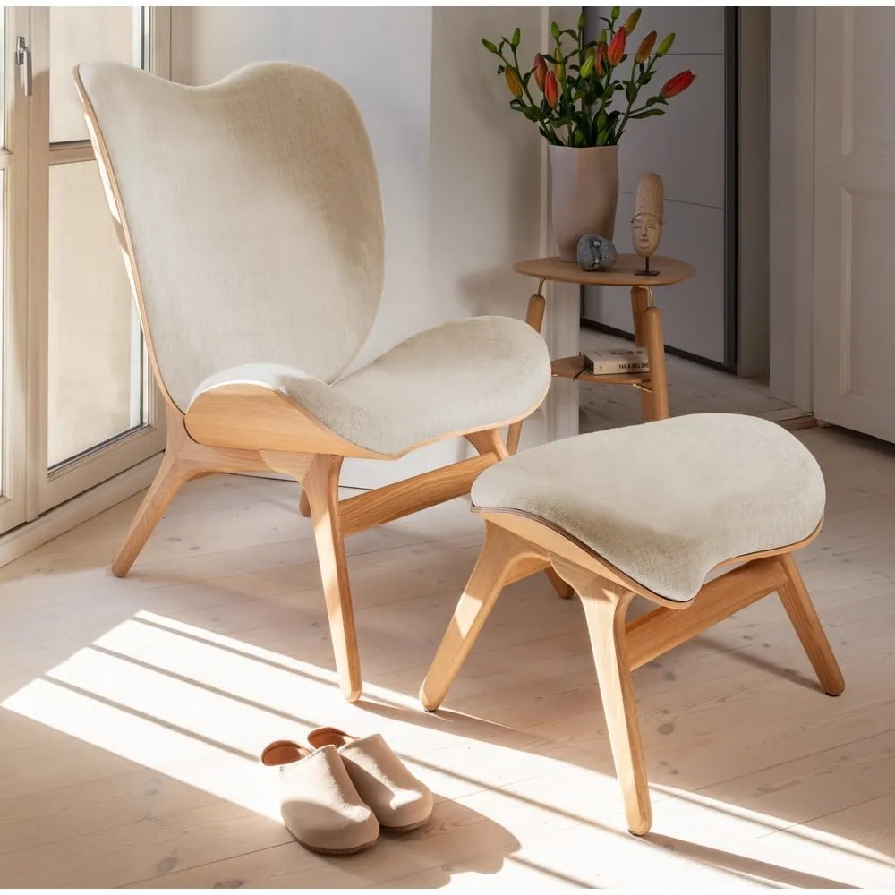 Pomarańczowy fotel A Conversation Piece – UMAGE
