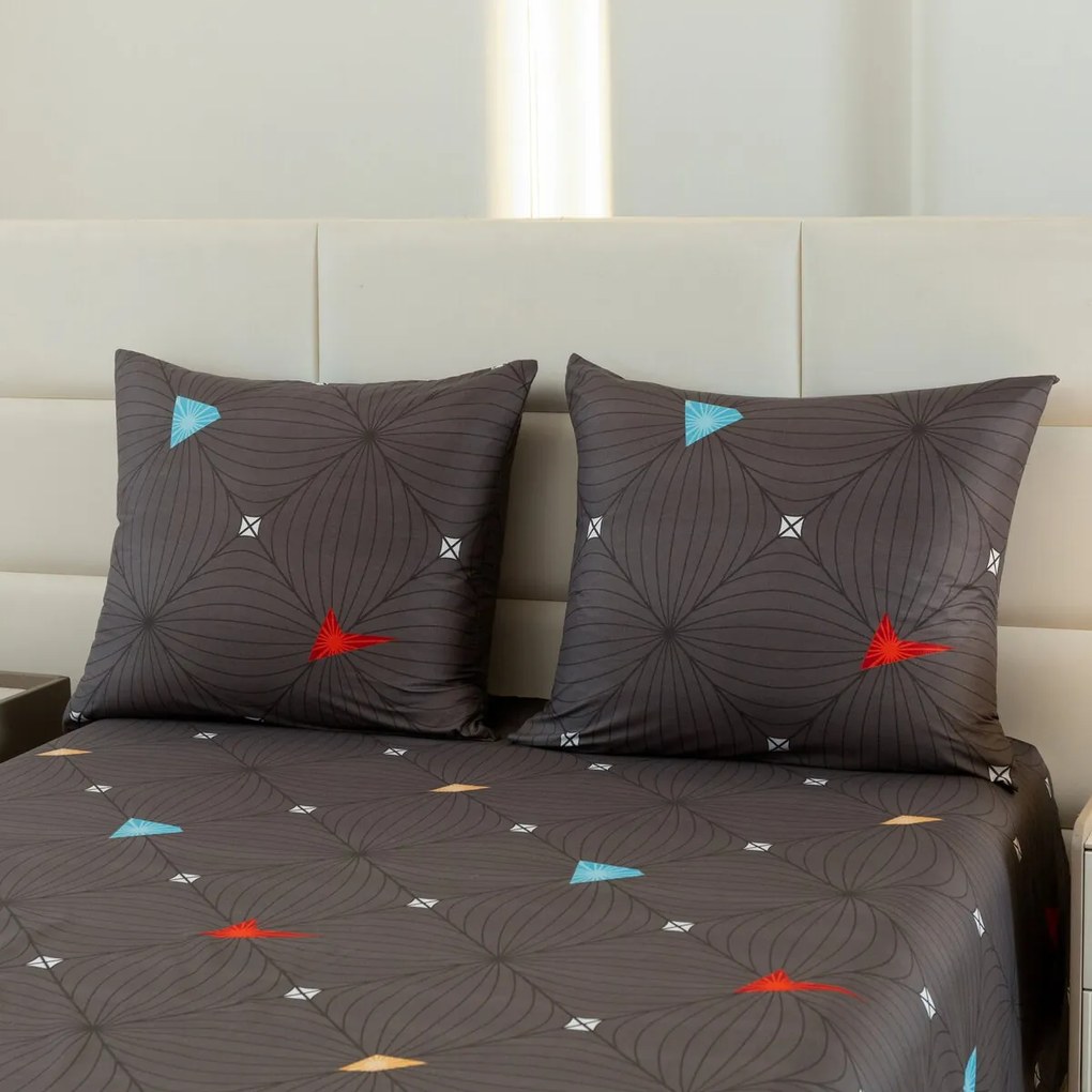 PrzytulneMieszkanie.pl PrzytulneMieszkanie.pl Pościel z mikrofibry ORBITA ciemnoszara Rozmiar pościeli: 2 szt 70 x 80 cm | 160 x 200 cm