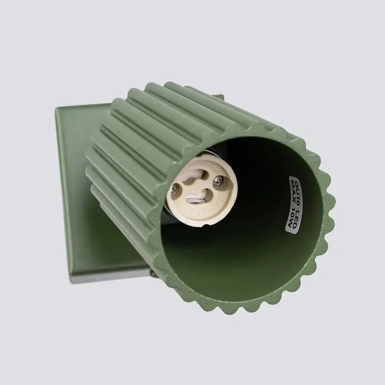 Oliwkowy metalowy kinkiet karbowany - D290 G5-D26
