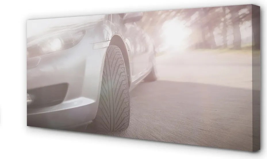 Obraz na płótnie Srebrne Auto w Mieście