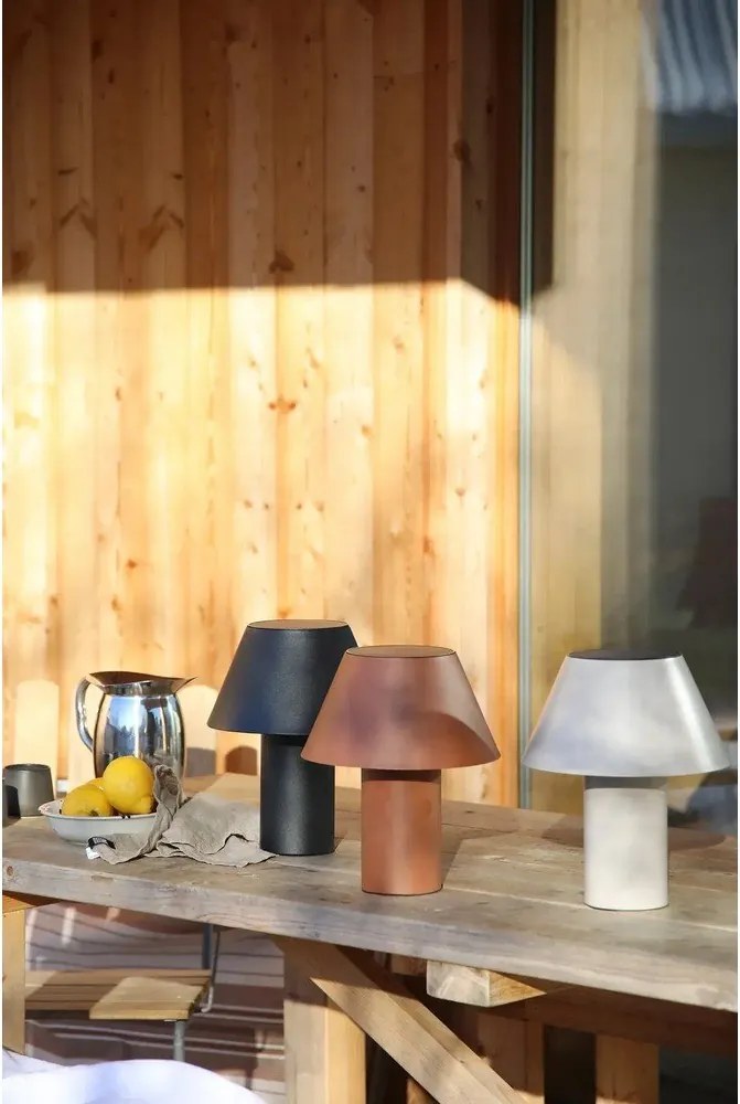 Solarna lampa zewnętrzna stołowa LED ze ściemniaczem na USB ø 25 cm Vivo – Markslöjd