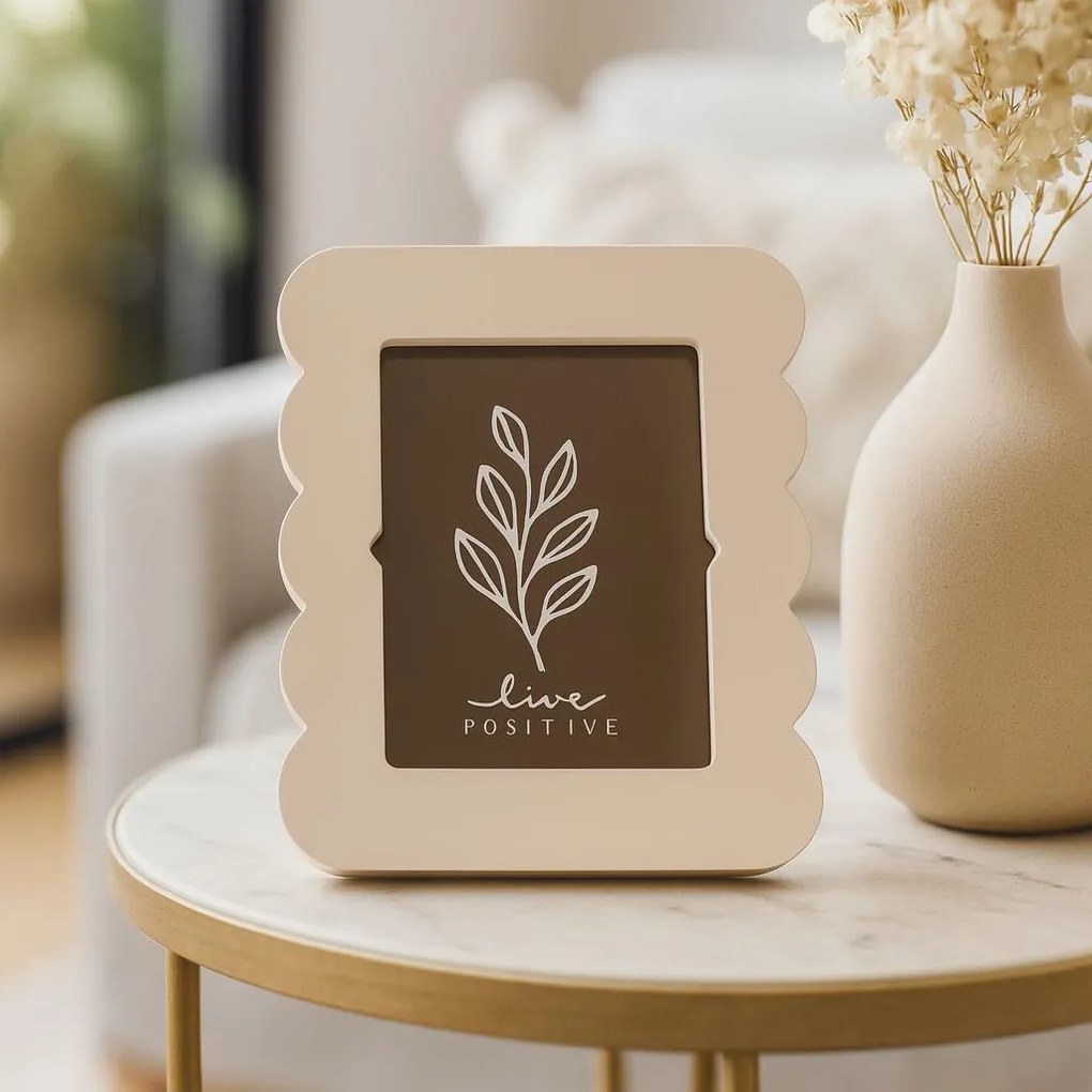 Ramka na zdjęcie z falowanym brzegiem BASE, 18,5 x 2,2 x 23,3 cm