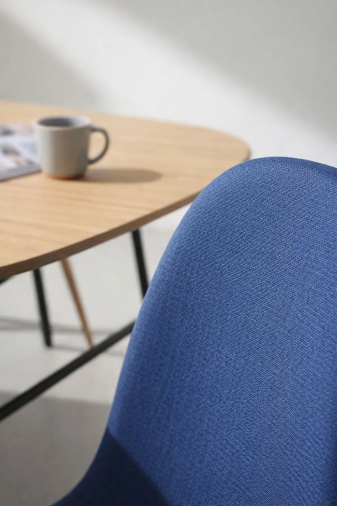 Krzeso z tkaniny Teok