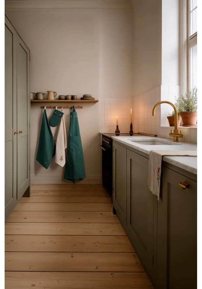 Ścierka ze świątecznym motywem z mieszanki bawełny 50x70 cm Christmas Fable – JUNA