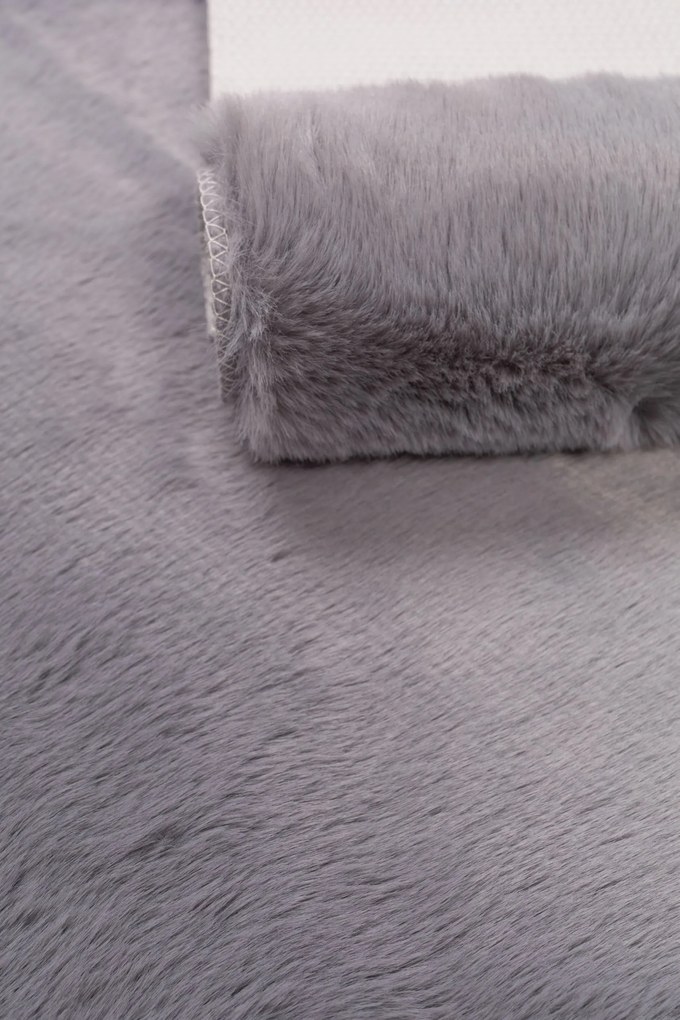Dywan Futrzany Szary 60x90 cm Włochaty Miękki Dekoracyjny Antypoślizgowy