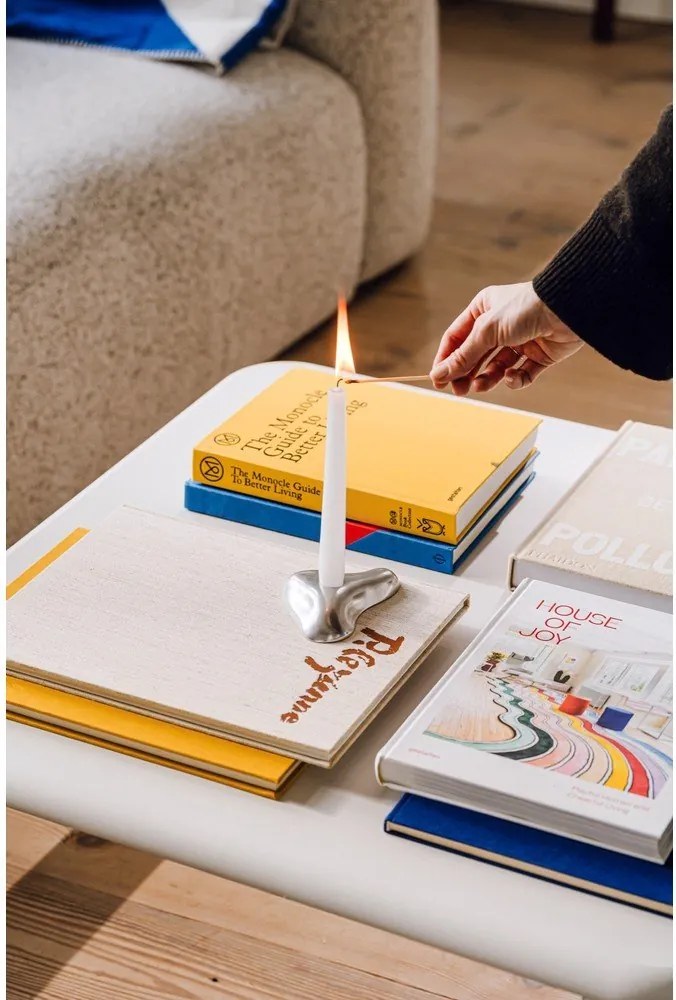 Metalowy świecznik Mis – noo.ma