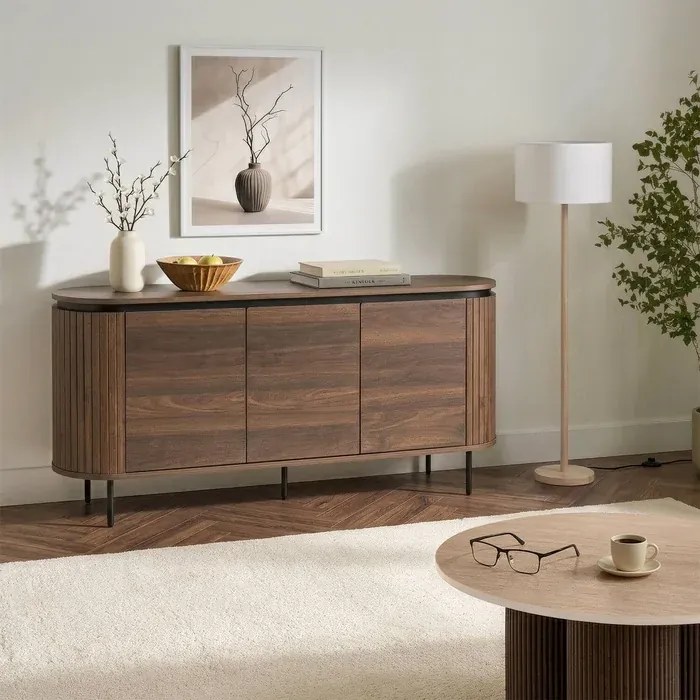 Komoda do Salonu BECK 160 cm Orzech Trzydrzwiowa Ryflowana Japandi