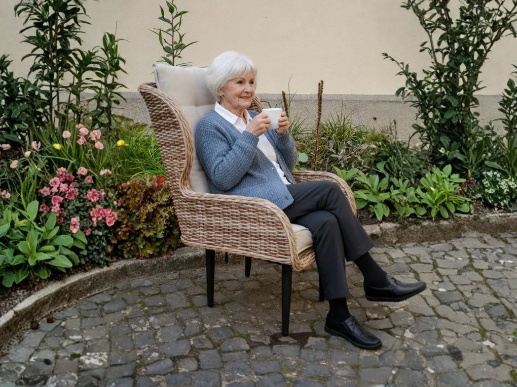 Elegancki fotel z okrągłego technorattanu