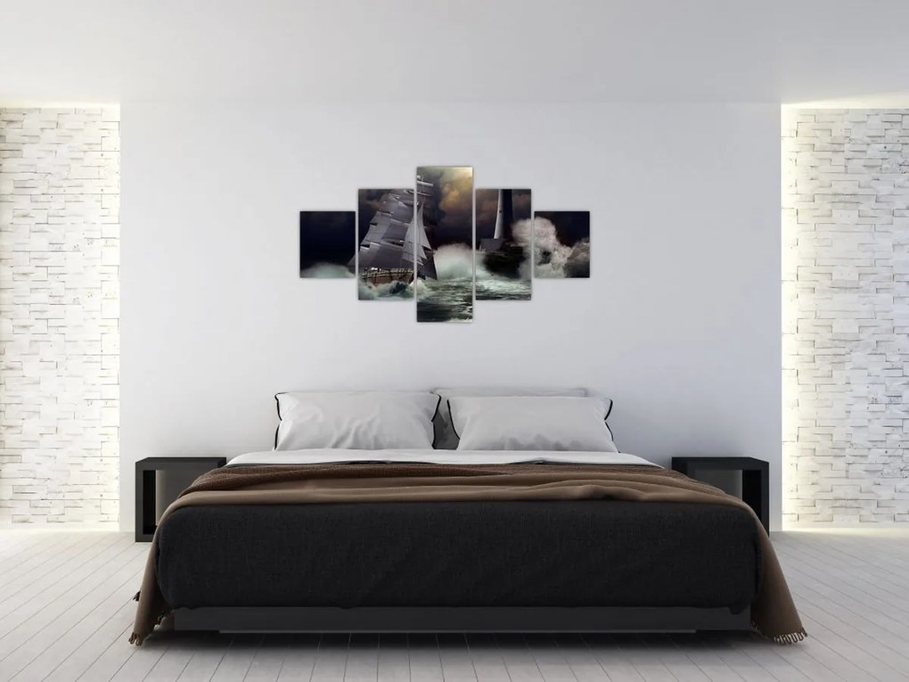 Obraz - Statek płynący przez wzburzone fale (125x70 cm)