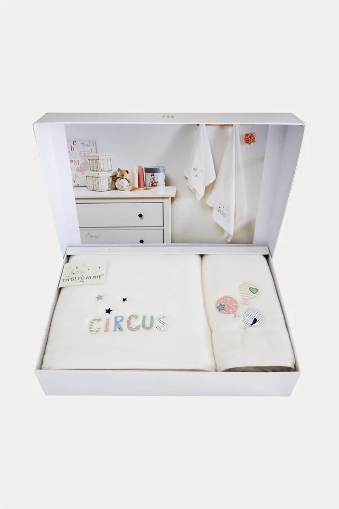 Podarunkowy zestaw ręczników dla dzieci CIRCUS, 2 szt Śmietankowy Zestaw (ręcznik 50x90cm, ręcznik 70x130cm)