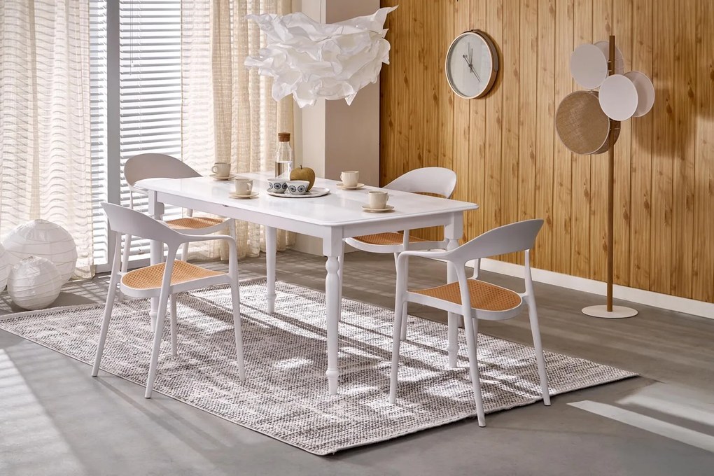 Biały stół w prowansalskim stylu Nelson Halmar