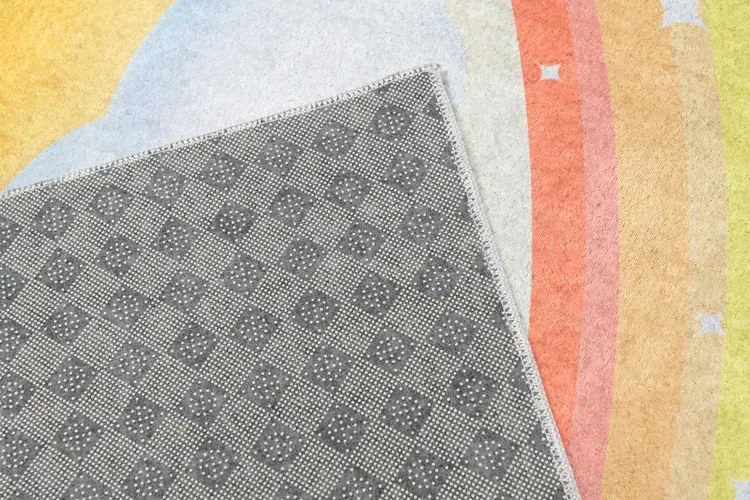 Kolorowy dywan dziecięcy z zamkiem w chmurach i tęczą C4-T99