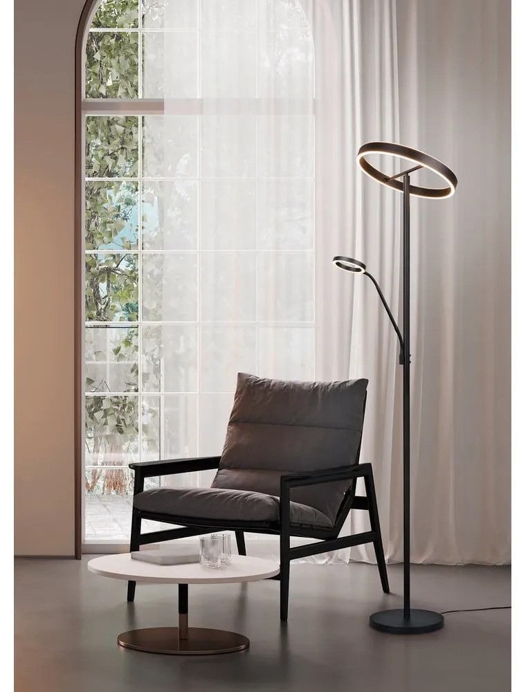 Czarna lampa stojąca LED (wysokość 180 cm) Willis – Trio
