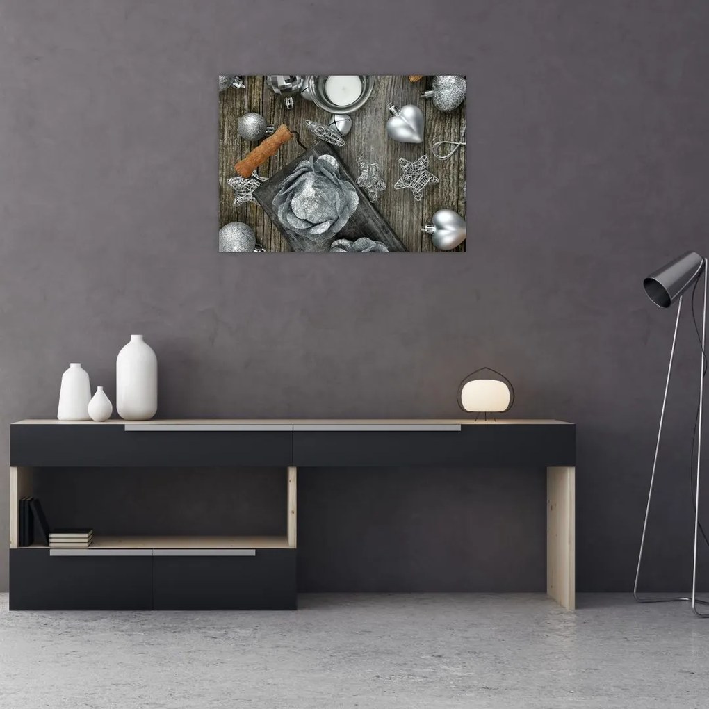 Obraz na szkle - srebrne ozdoby świąteczne (70x50 cm)