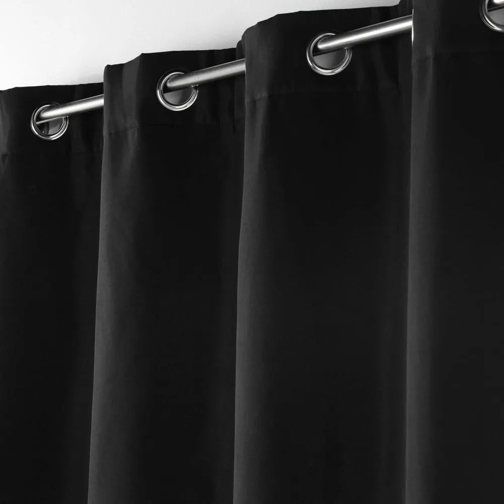 Czarna zasłona termiczna z mikrowłókna 135x260 cm Micropolar – douceur d'intérieur