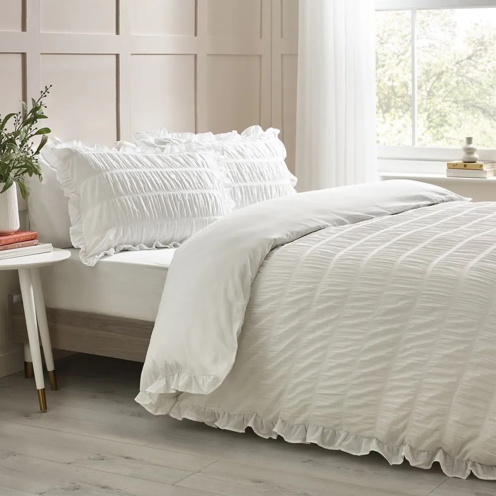 Biała pościel dwuosobowa z kory 230x220 cm Seersucker Frill – Catherine Lansfield