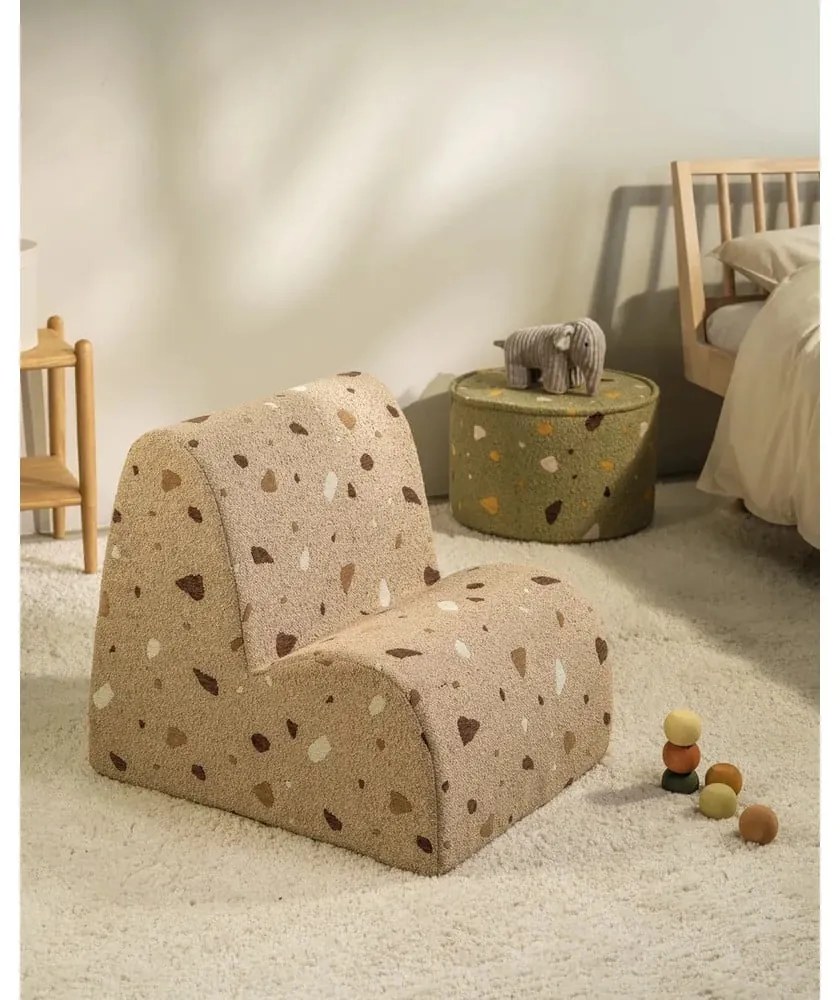 Jasnobrązowy fotel dziecięcy z materiału bouclé/z tkaniny szenilowej Terrazzo Cloud – Wigiwama