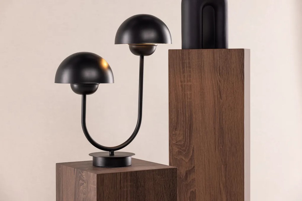 Czarna designerska lampa stołowa LYCKORNA