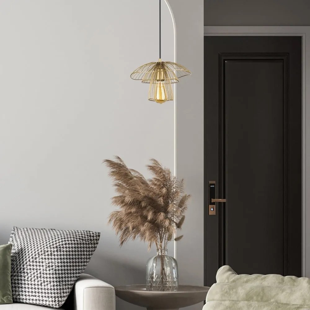 Lampa wisząca w kolorze złota Squid Lighting Root, wys. 117 cm
