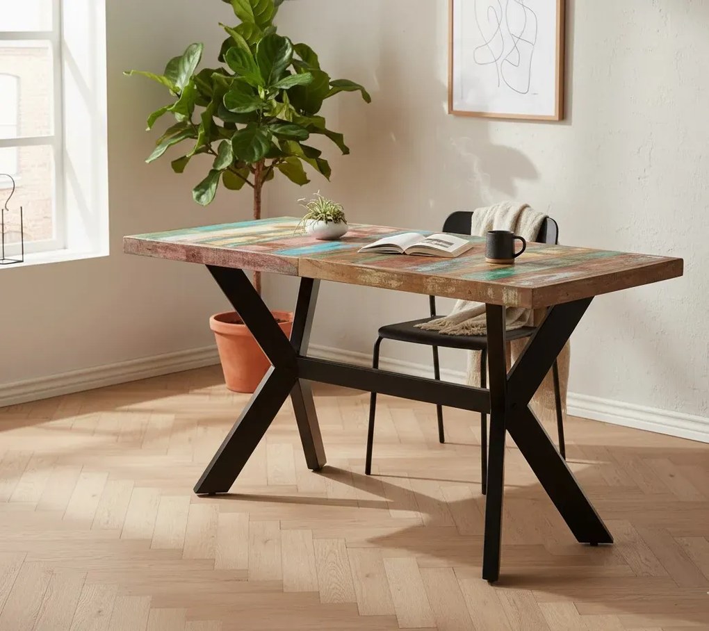 Wielokolorowy stół z drewna odzyskanego P4-Z34