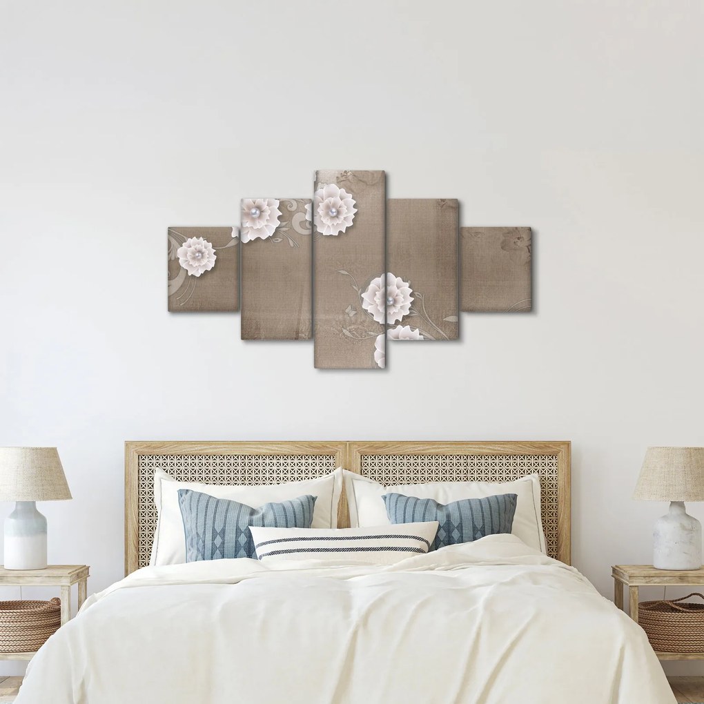 Obraz - Draperie z kwiatami (125x70 cm)