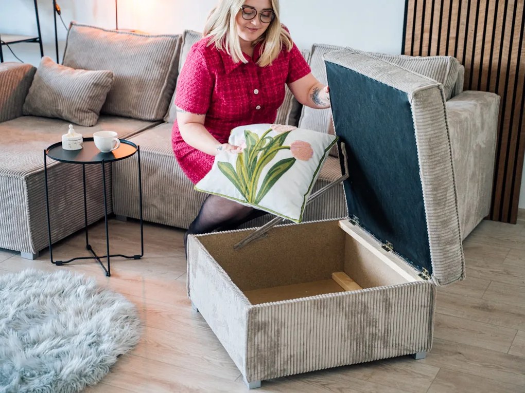 Jasnobeżowy taboret SMART COSARO ze schowkiem 65x65 cm